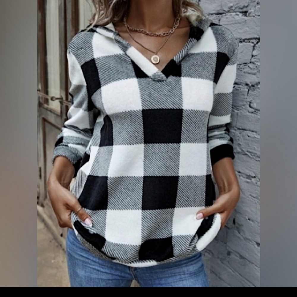 Buffalo Plaid Flannel Hoodie Top - Picture 5 of 7